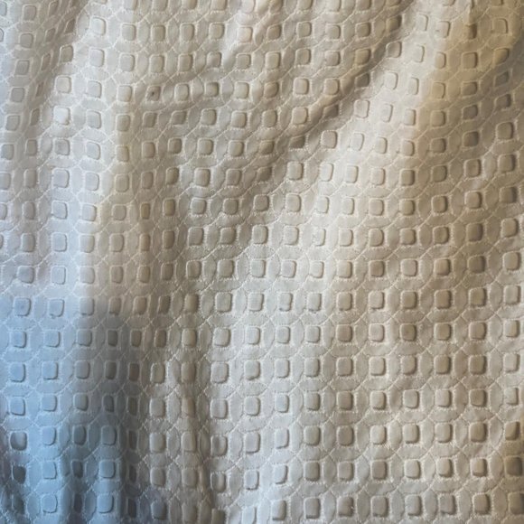 Vineyard Vines Eyelet Strapless Dress with Ribbon - Size 6 NWOT - Picture 4 of 7